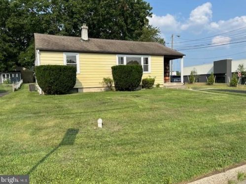 300 Highland Ter, Holmes PA  19043-1311 exterior