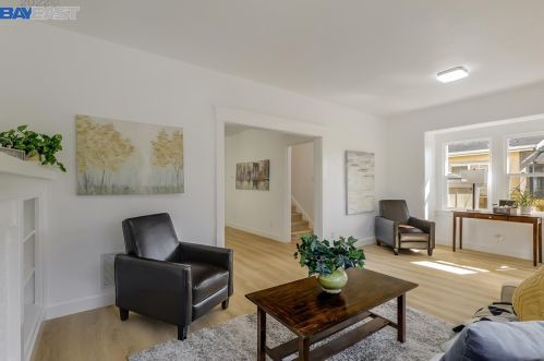 1802 88th Ave, Oakland CA  94621-1008 exterior