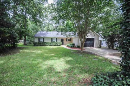 8251 Chickasaw Trl, Tallahassee, FL 32312-3675