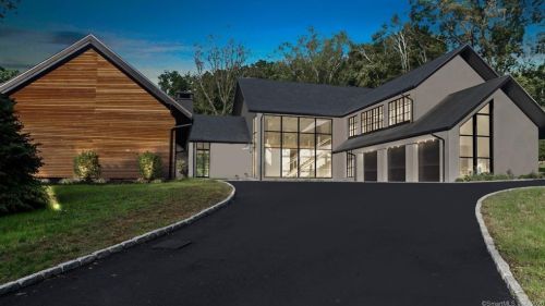 319 Bayberry Ln, Westport, CT 06880-1314