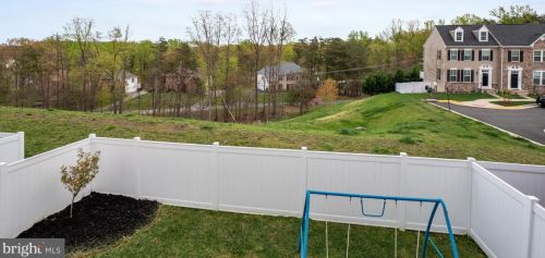 1708 Rockledge Ter, Woodbridge VA  22192-2508 exterior