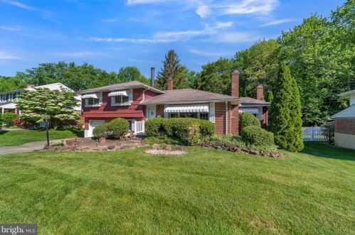 2015 Longcome Dr, Wilmington, DE 19810-3873