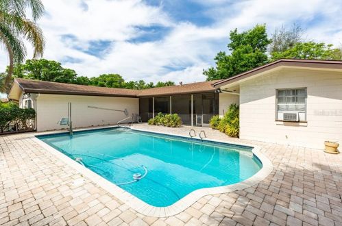 200 Shell Pt, Maitland FL  32751-5843 exterior