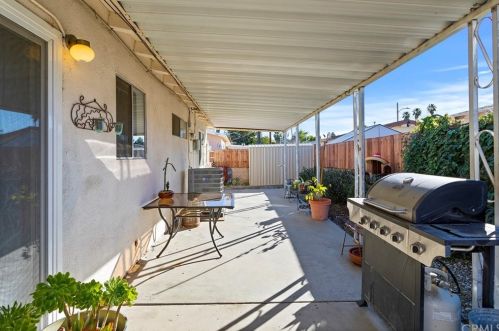 342 Santo Dr, San Jacinto CA  92583-4718 exterior