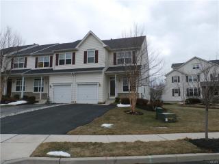 1083 Tudor Dr, Breinigsville, PA 18031-1488