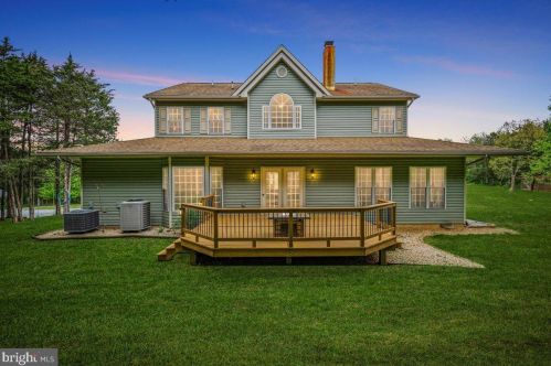 3098 Hamburg Rd, Edinburg VA  22824-3093 exterior