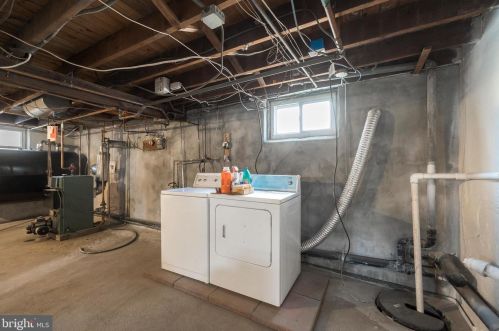 909 Sycamore Dr, Lansdale PA 19446-1722 exterior