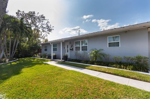 701 3rd St, Boynton Beach, FL 33435-5617