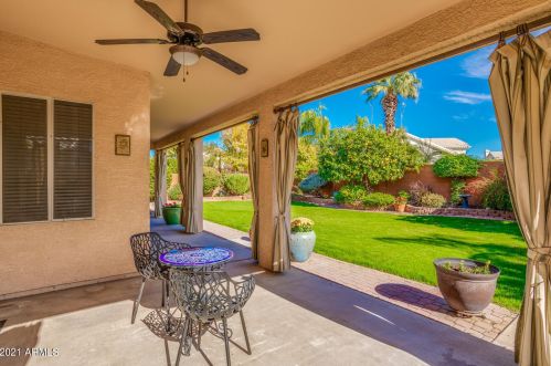 15601 11 Ave, Phoenix AZ 85021-4407 exterior