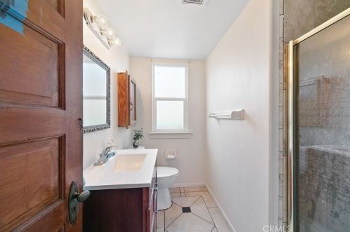507 Rose Ave, Long Beach CA  90805-5529 exterior