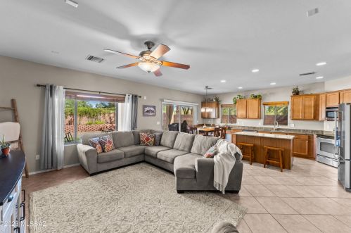 7517 Sycamore Park Blvd, Tucson, AZ 85756-6141