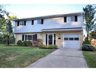 153 Silverwood Cir, Cincinnati, OH 45246-2442