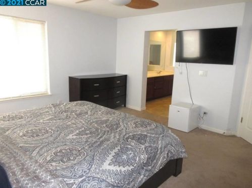 1337 Yosemite Cir, Oakley CA  94561-5205 exterior