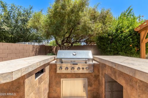 14085 Lisbon Ln, Sun City AZ  85379-8655 exterior