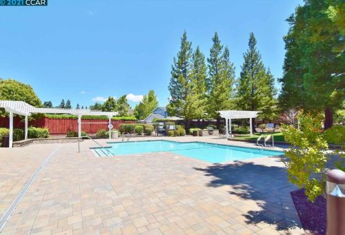 984 Springview Cir, San Ramon CA  94583-4721 exterior