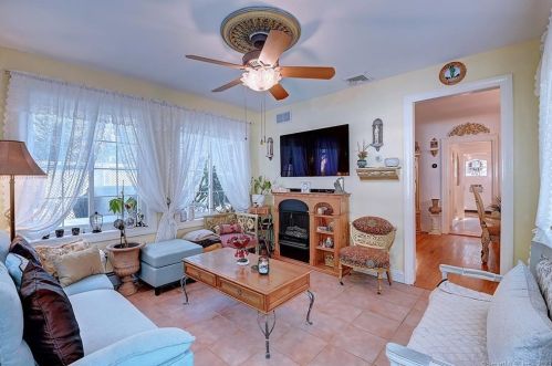 44 Newton Ter, Waterbury CT  06708-1919 exterior