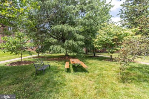 215 Emerson St, Washington DC 20011-4135 exterior