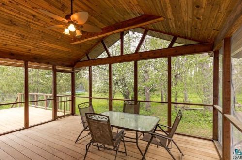 4011 Nelson Rd, Duluth MN 55803-2722 exterior