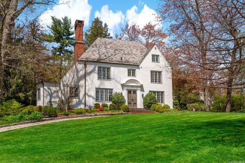 1 Woods Ln, Scarsdale, NY 10583-6407