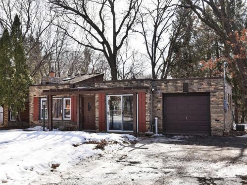 6830 Channel Rd, Minneapolis, MN 55432-4618
