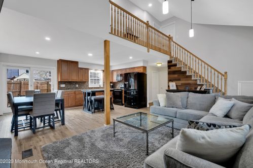 2237 Emerald Park Dr, Lacey NJ  08731-3716 exterior