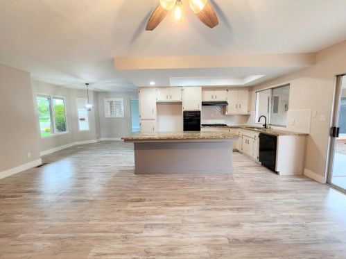 1728 Vine St, Lodi CA  95240-4853 exterior