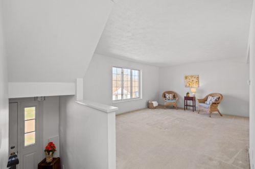204 Timber Ln, Sewickley, PA 15143-8949