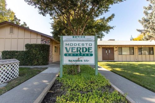 2128 Hacienda Ln, Modesto CA  95350-0207 exterior