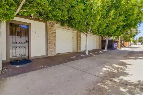 4111 Bayard St, San Diego CA 92109-4039 exterior