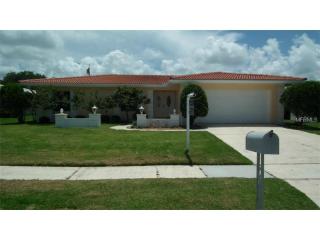10297 Majestic Dr, Largo, FL 33774-5031