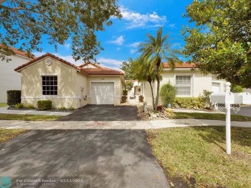 1006 180th Ter, Hollywood, FL 33029-4424