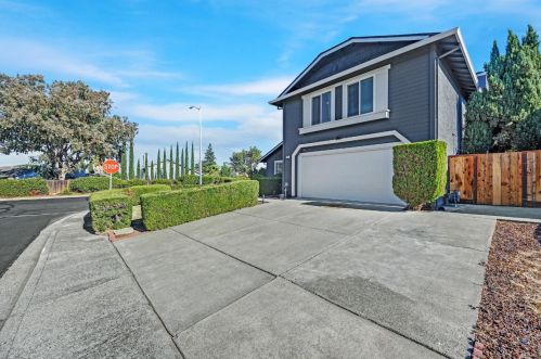 61 Kenneth Ct, West Pittsburg CA  94565-1545 exterior