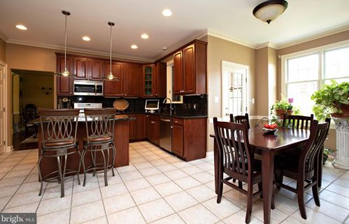 7 Mckinley Ave, Blenheim NJ  08012-5355 exterior