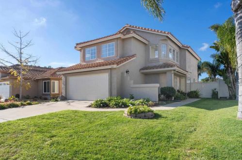 1965 Pinewood Rd, Vista, CA 92081-7375