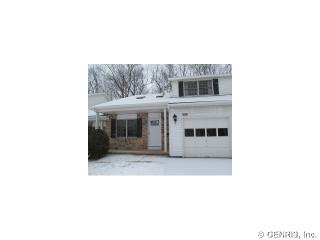 1066 Cunningham Dr, Victor, NY 14564-9520