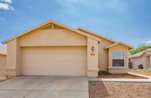 3379 Nastar Dr, Tucson, AZ 85730-1683