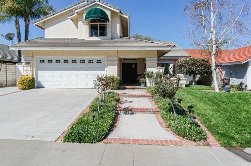 28313 Tamarack Ln, Santa Clarita, CA 91390-4017