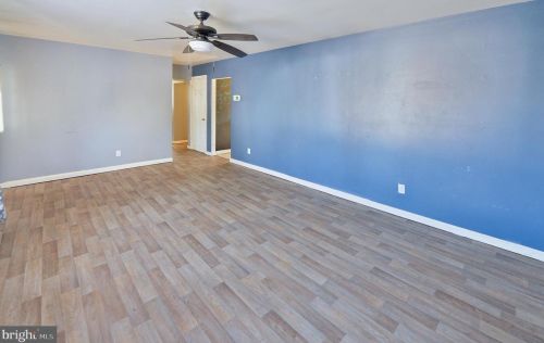 514 Asbury Ave, West Deptford NJ  08063-1230 exterior