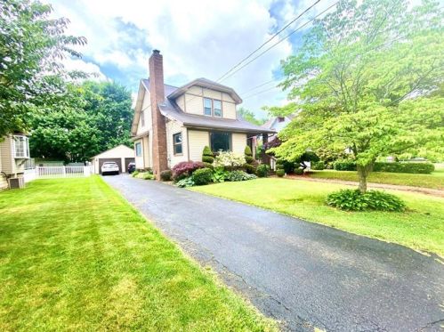 112 Euclid Ave, New Castle, PA 16105-2534