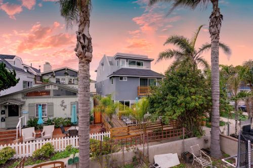 810 Ormond Ct, San Diego, CA 92109-7330