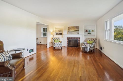 13100 Furnace Mountain Rd, Lovettsville VA  20180-2418 exterior