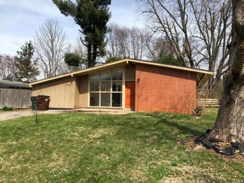 1801 Brentmoor Ln, Louisville, KY 40223-1012