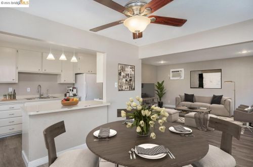 214 Ruby St, Oakley CA  94561-2197 exterior