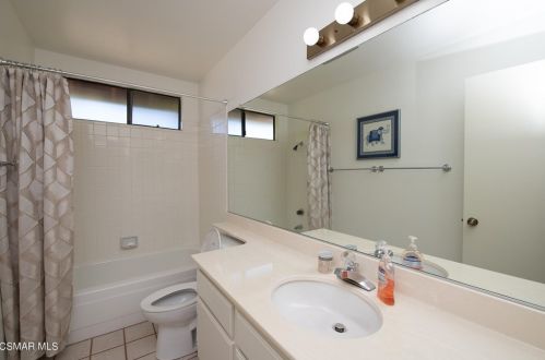 3683 Via Pacifica Walk, Oxnard CA  93035-2224 exterior