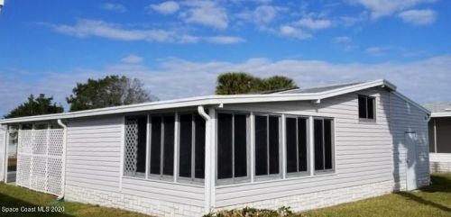 7605 Longhorn Ave, Sebastian, FL 32976-7901