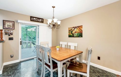 83 Otis Rd, Islip Terrace NY  11752-1907 exterior
