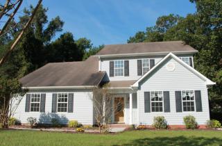 885 Pine Valley Rd, Jacksonville, NC 28546-7921