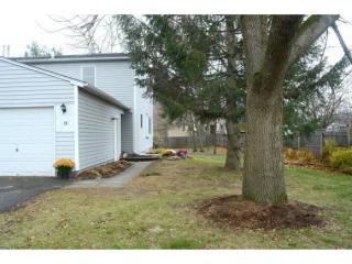 11 Fairmont Pl, Burlington, VT 05408-1926