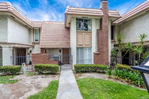 12926 Newhope St, Garden Grove, CA 92840-5556