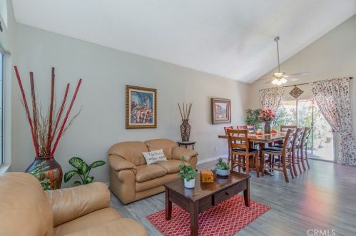 6742 Dove Ln, Riverside CA  92506-5000 exterior